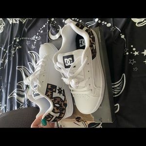 Leopard DC women sneakers